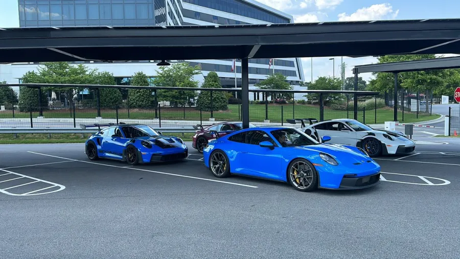 Shop photo blue porsches lineup