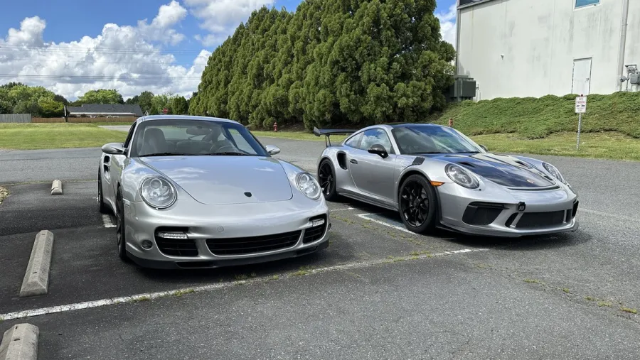 Shop photo silver porsches